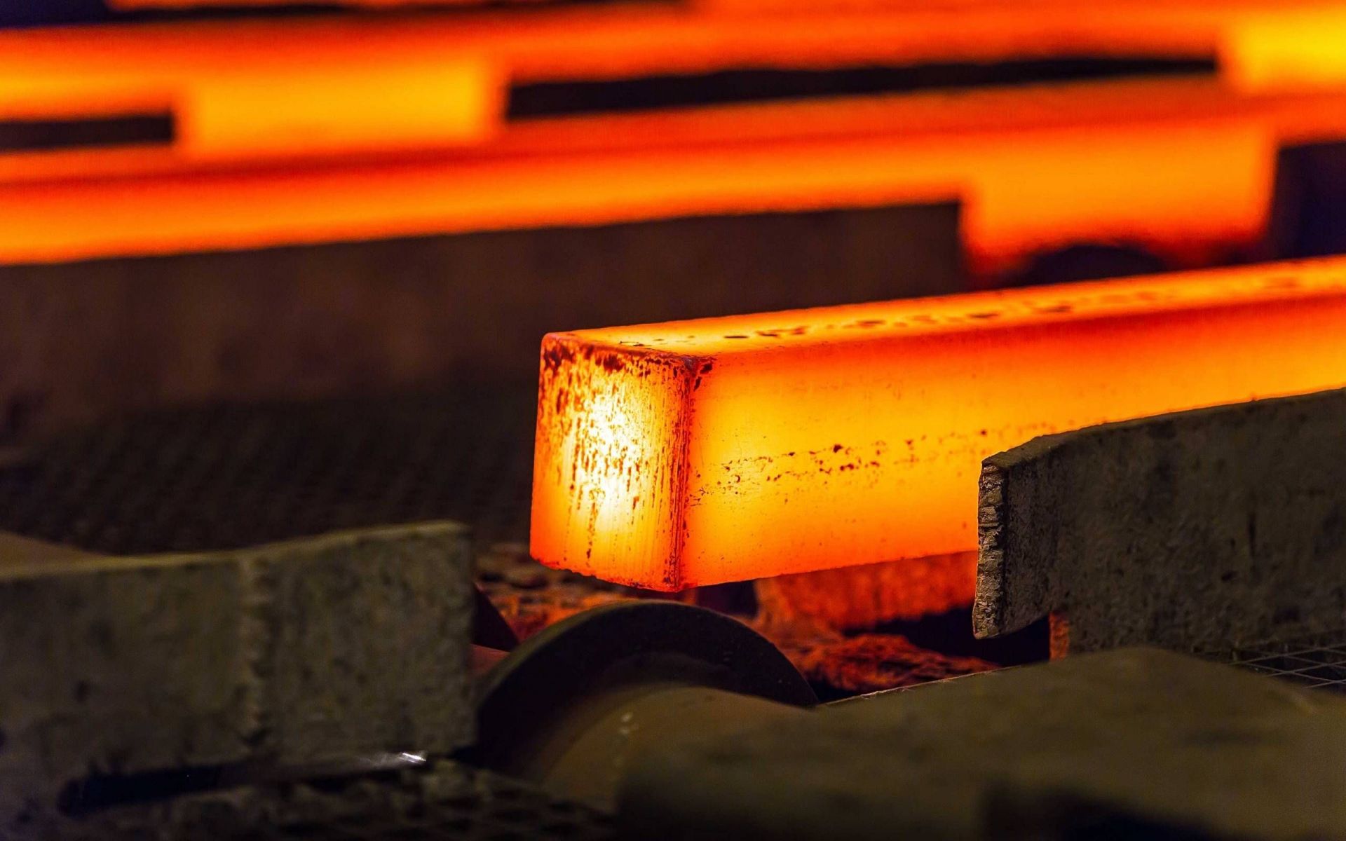 Giá thép hôm nay 16/2 Tăng lên mức 4.071 nhân dân tệ/tấn 