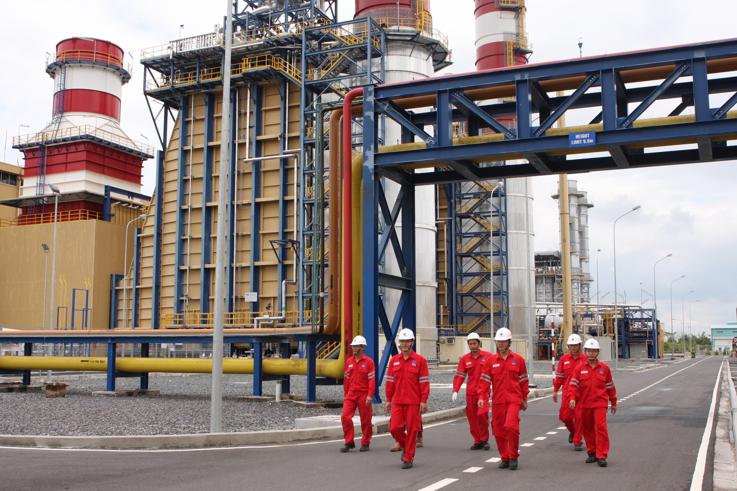 Dầu khí Nhơn Trạch 2 NT2 báo lãi tăng gấp 28 lần sau đính chính BCTC quý IV/2022 