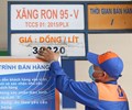 Lùi lịch điều chỉnh giá xăng dầu sang ngày 4/5 