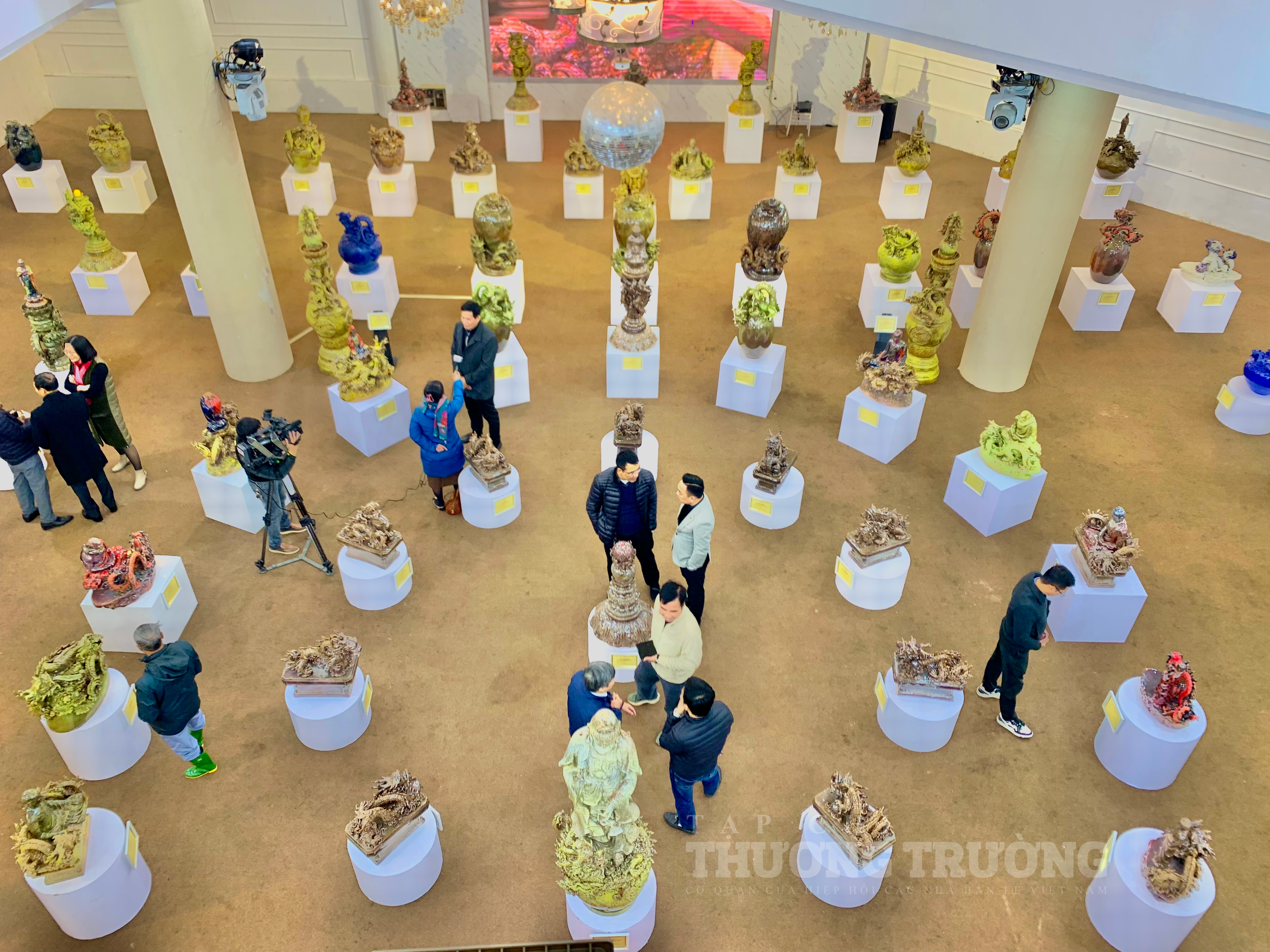 “Vũ điệu Bách Long” - 100 tác phẩm độc bản gốm phù điêu đón xuân Giáp Thìn 