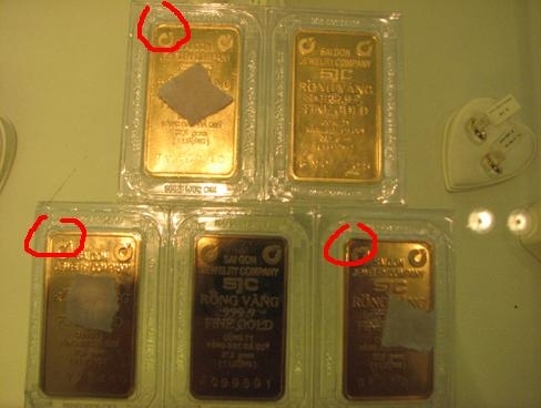 Người dân lo lắng vì SJC ngừng mua vàng miếng móp méo chuyên gia nói gì 