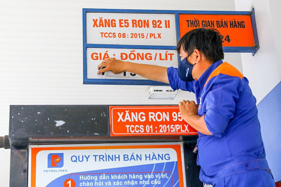 Giá xăng có thể tăng mạnh trong kỳ điều hành ngày mai 26/9 