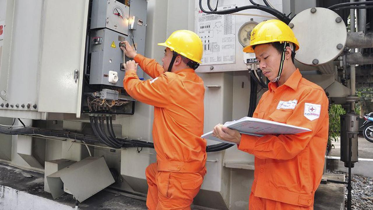 Không thể chấp nhận EVN báo lỗ mãi do bù giá điện mua cao bán thấp 