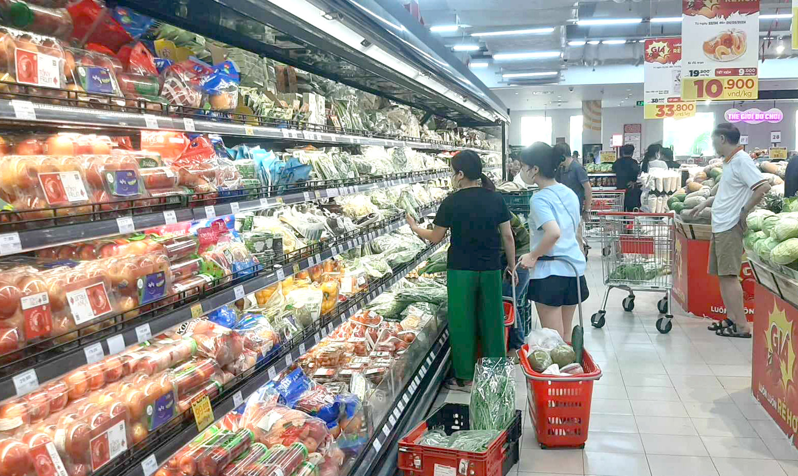 Tiêu dùng vẫn còn yếu