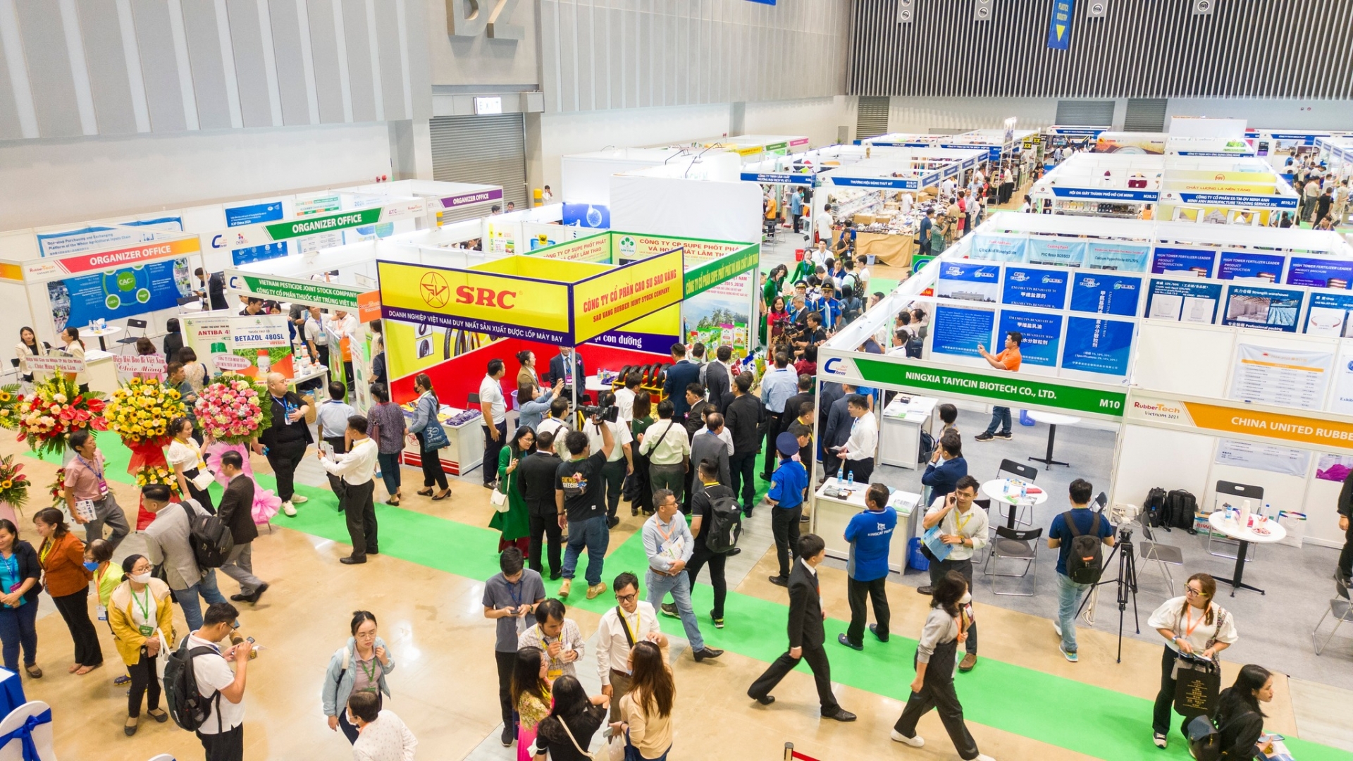 Hơn 100 gian hàng trưng bày tại triển lãm quốc tế cao su và săm lốp Việt Nam 