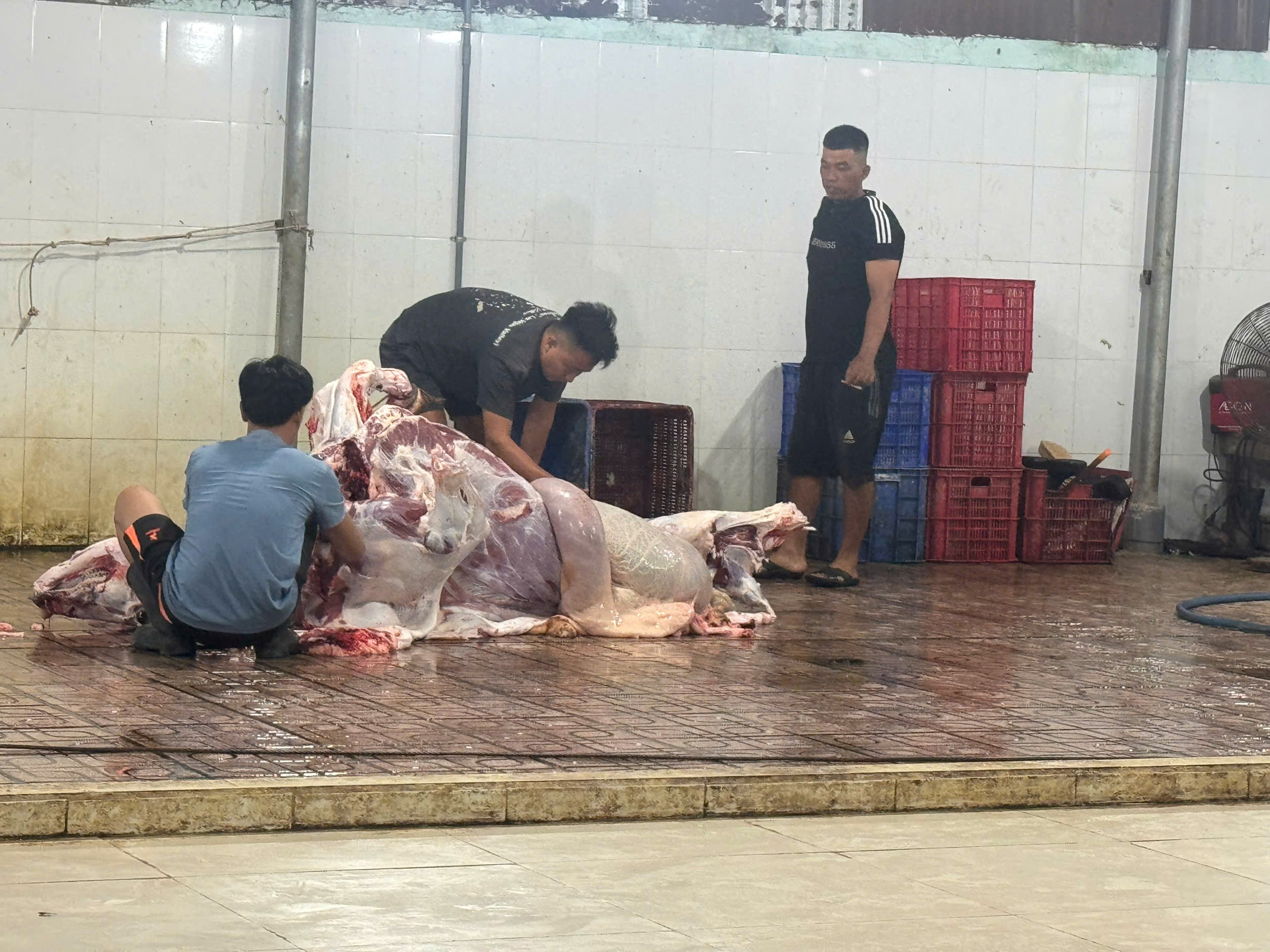 Đồng Nai Xử lý 2 cơ sở giết mổ heo bò do vi phạm vệ sinh an toàn thực phẩm 