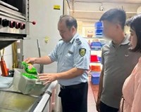 “Khoe lòng” dài 40 mét gây bão mạng quán ăn bị kiểm tra Câu view liệu có đi kèm… chém giá