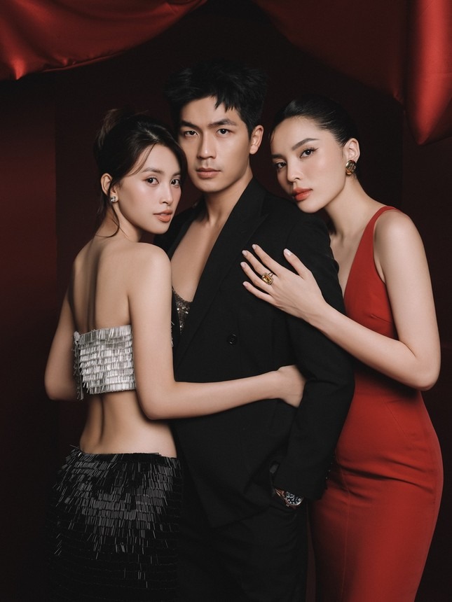 Tái xuất điện ảnh sau 6 năm Quốc Anh lập cú đúp trăm tỷ trong nửa đầu năm