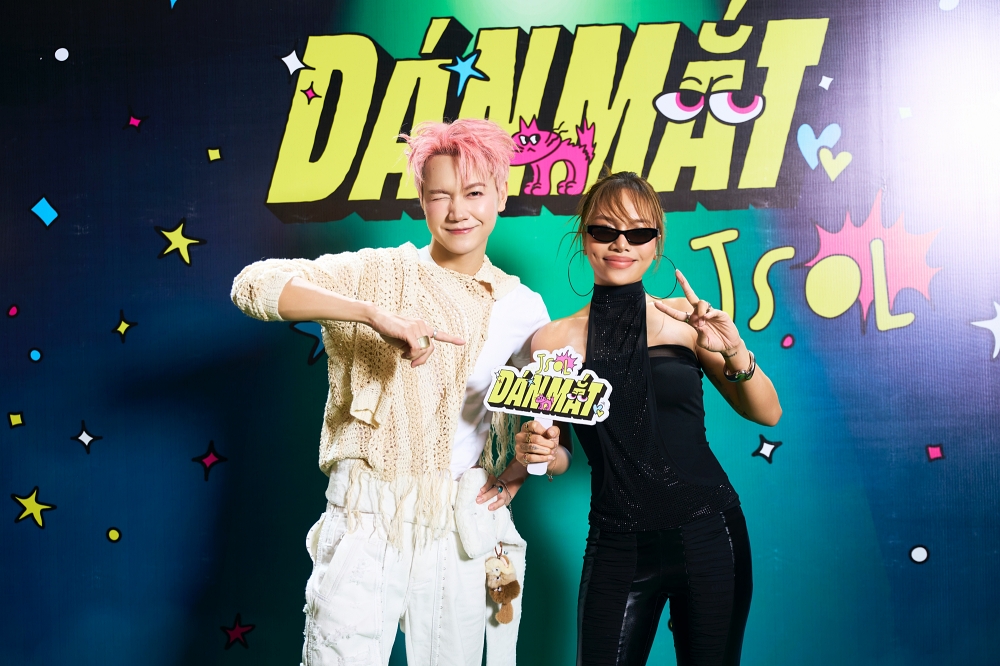 Lý do loạt anh trai em xinh ghen tị với JSOL