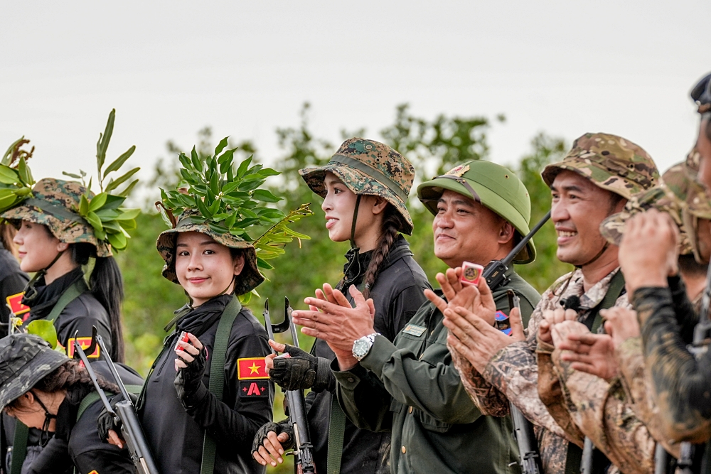 Tiến Luật bị đánh vỏ chai vào đầu Đau thì ít mà… quê thì nhiều