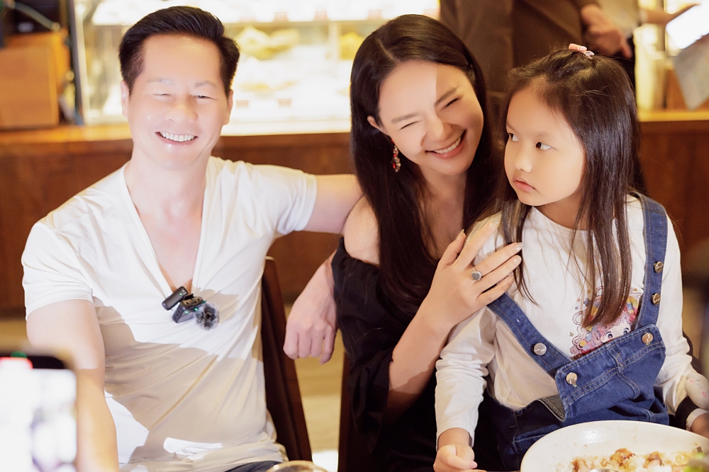 Phan Như Thảo Chồng ghen với công việc chứ không ghen với người
