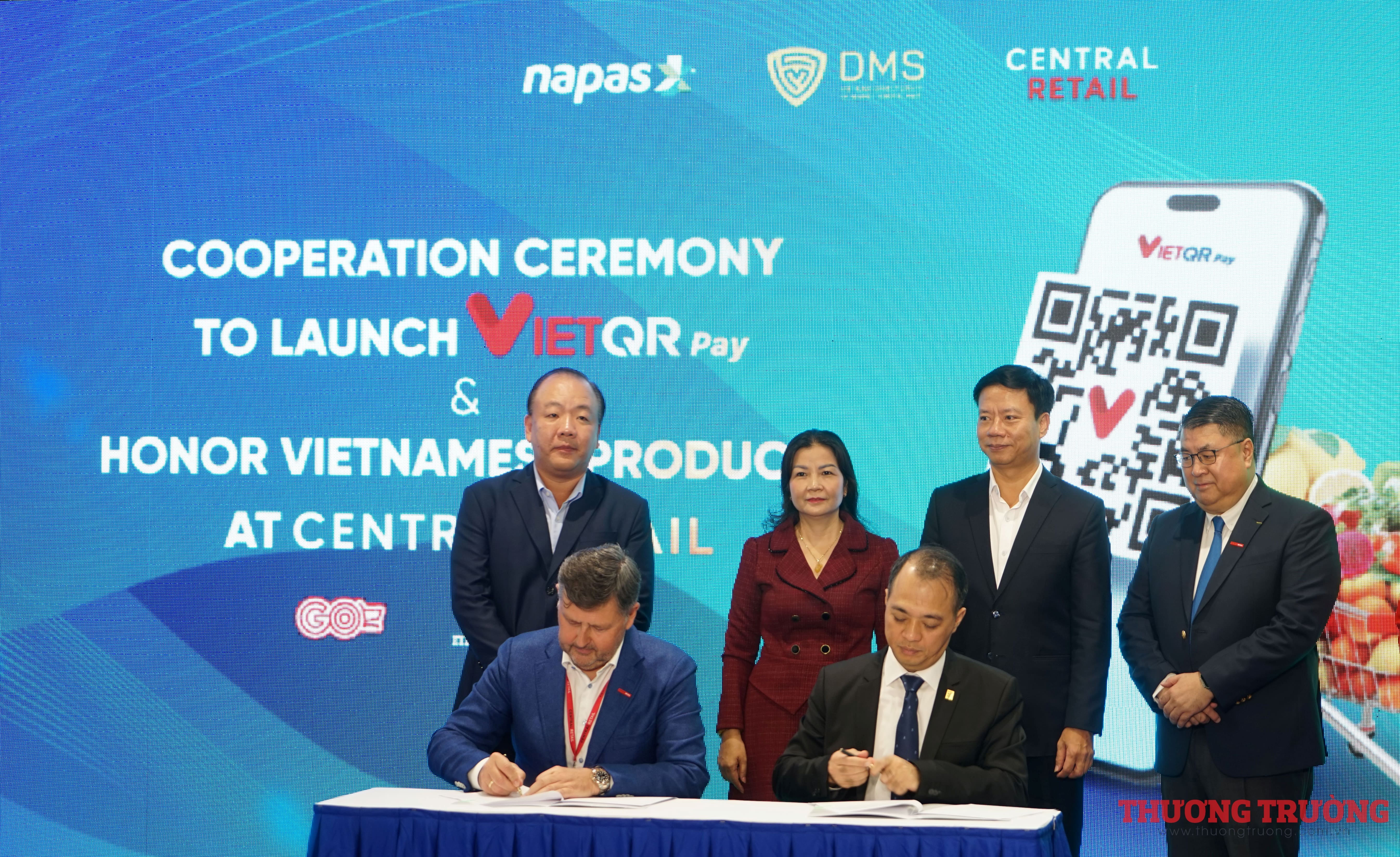 Thúc đẩy thanh toán số kích cầu tiêu thụ hàng Việt 