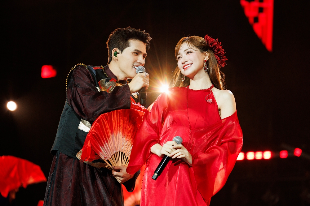 Concert Quốc Thiên chính chủ ủng hộ từ thiện 200 triệu đồng khách mời khuấy đảo sân khấu