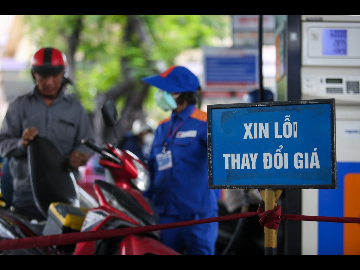 Giá xăng dầu chiều nay 12/2 dự báo tăng nhẹ áp lực chi tiêu ngày giáp Tết 