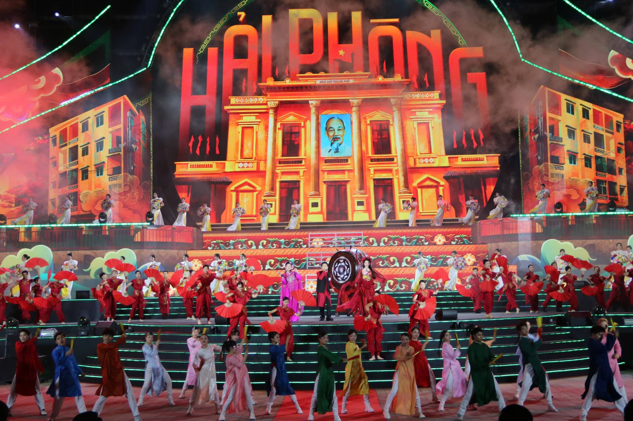 Hải Phòng phát triển được đo bằng niềm tin của người dân 