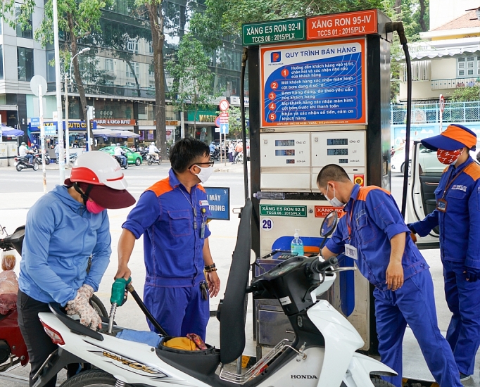 Giá xăng dầu hôm nay 20/3: Giá xăng dầu bật tăng mạnh