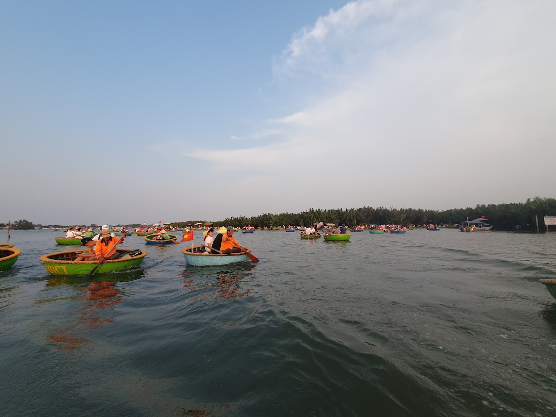 Cảnh báo các thủ đoạn “lừa đảo” trong mùa cao điểm du lịch