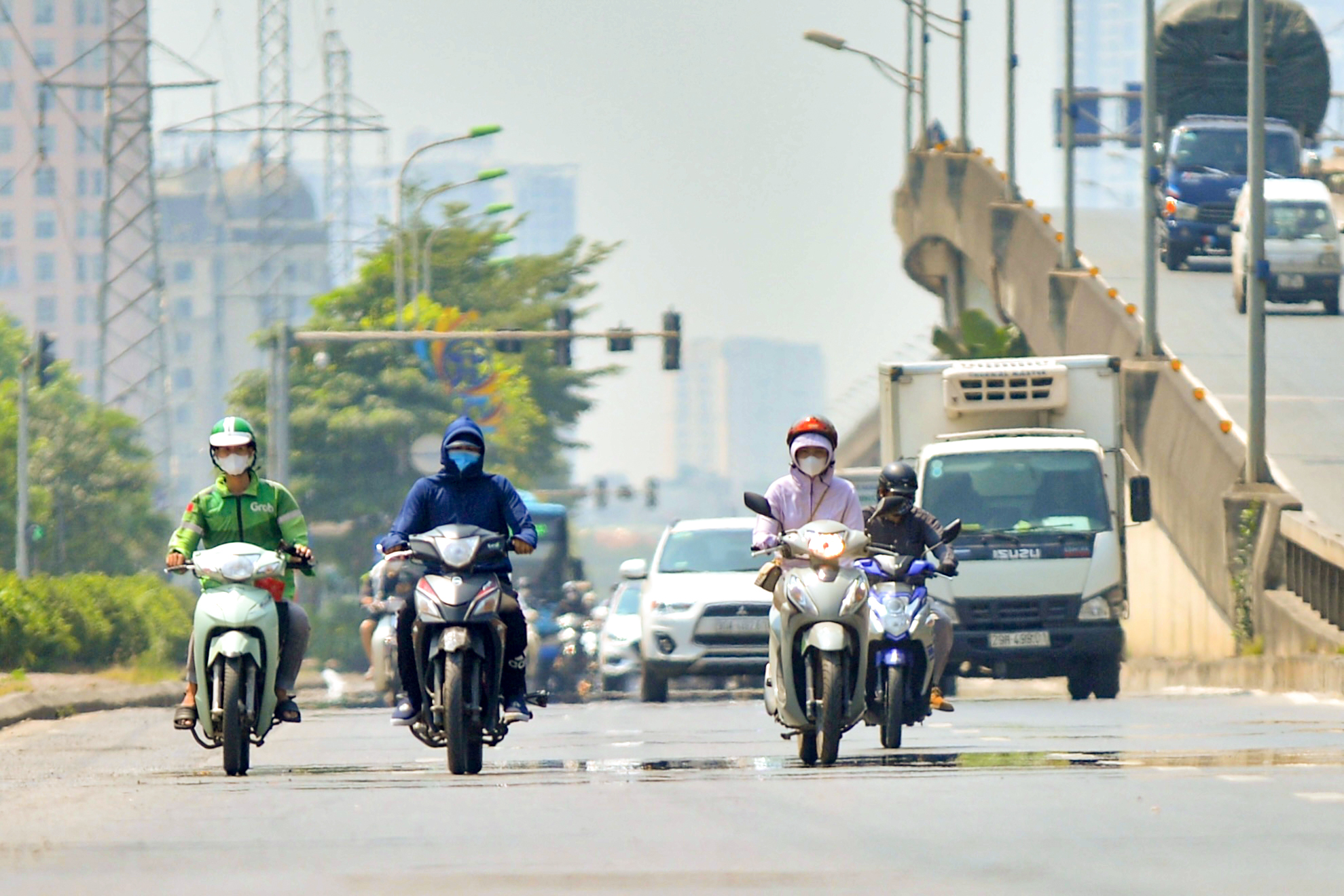 Dự báo thời tiết đêm nay và ngày mai 14/3: Hà Nội và các khu vực trên cả nước