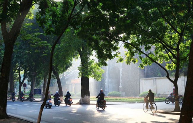 Thời tiết hôm nay 22/4: Bắc Bộ mưa dông về chiều tối, Trung Bộ nắng nóng gay gắt