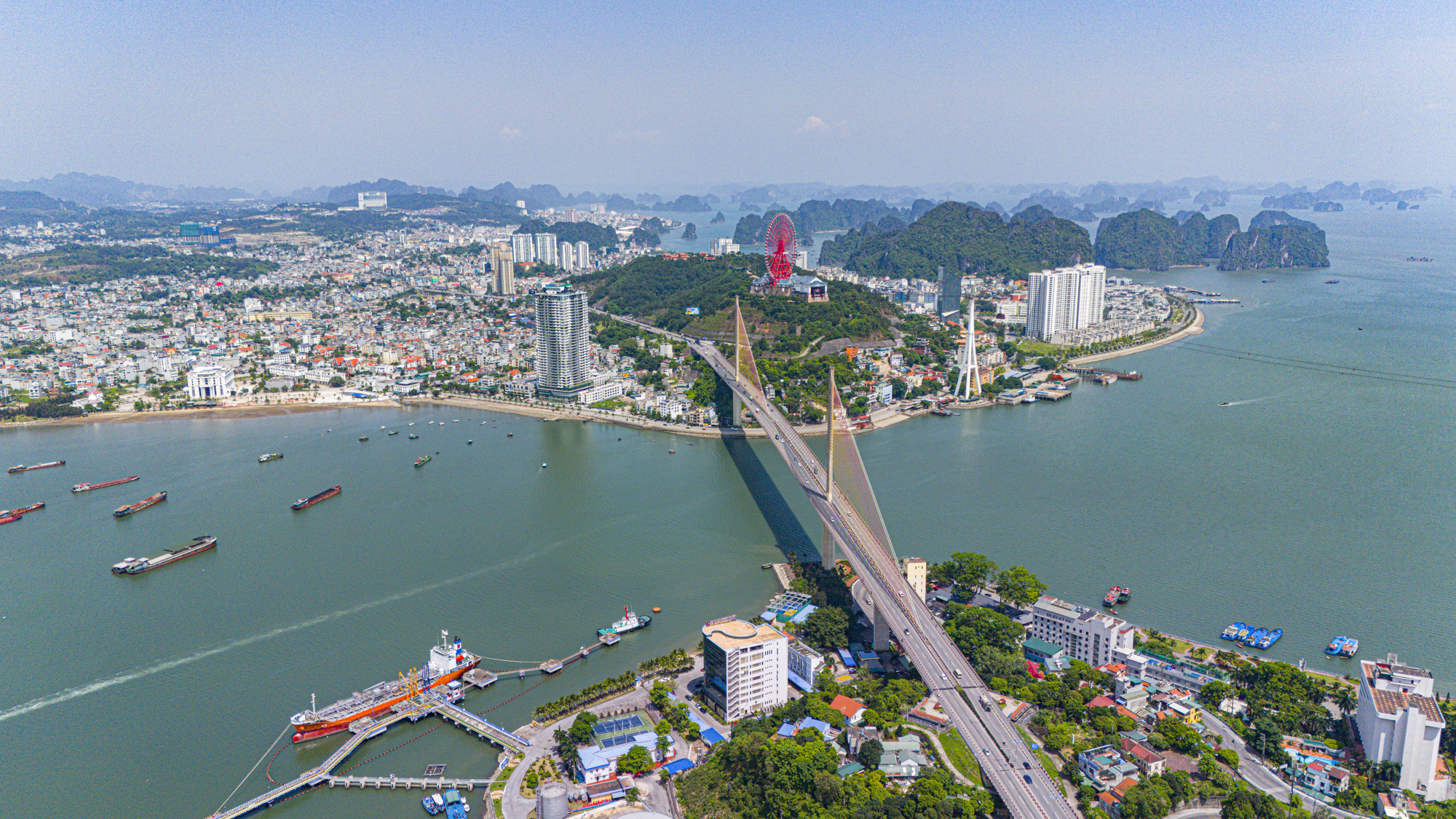 Thông qua đề án công nhận Quảng Ninh đạt đô thị loại I, lập Quỹ đất 2.000 tỷ đồng