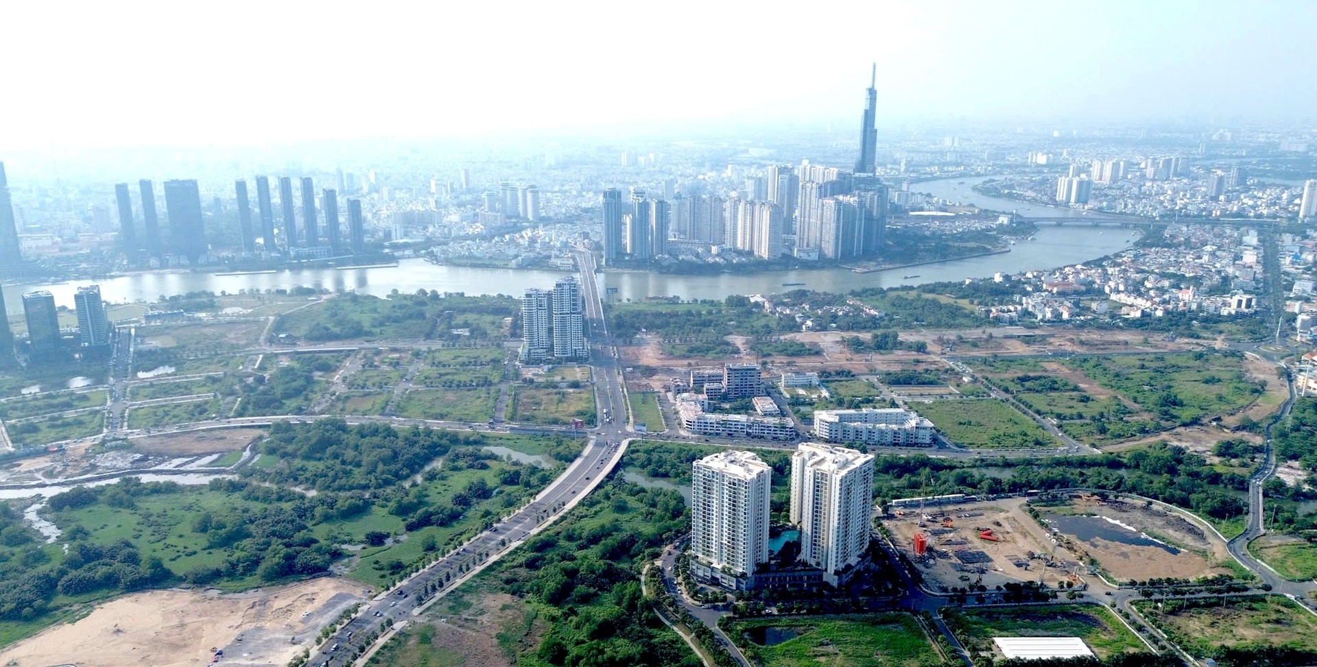 TP.HCM quyết tâm mục tiêu thu ngân sách năm 2026 đạt 1 triệu tỉ đồng