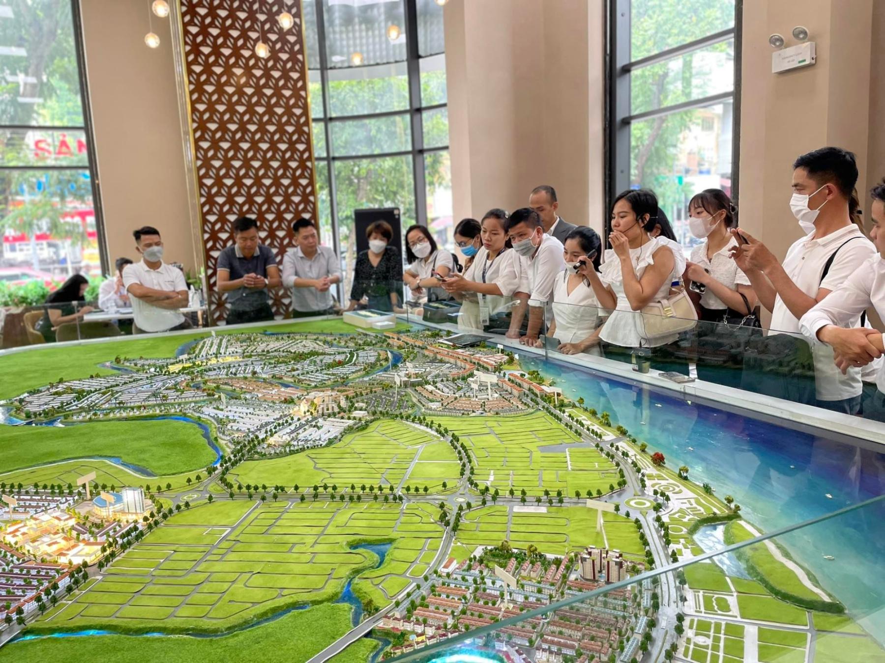 Hà Nội siết quản lý, yêu cầu các sàn bất động sản hoàn thiện pháp lý trước ngày 28/5