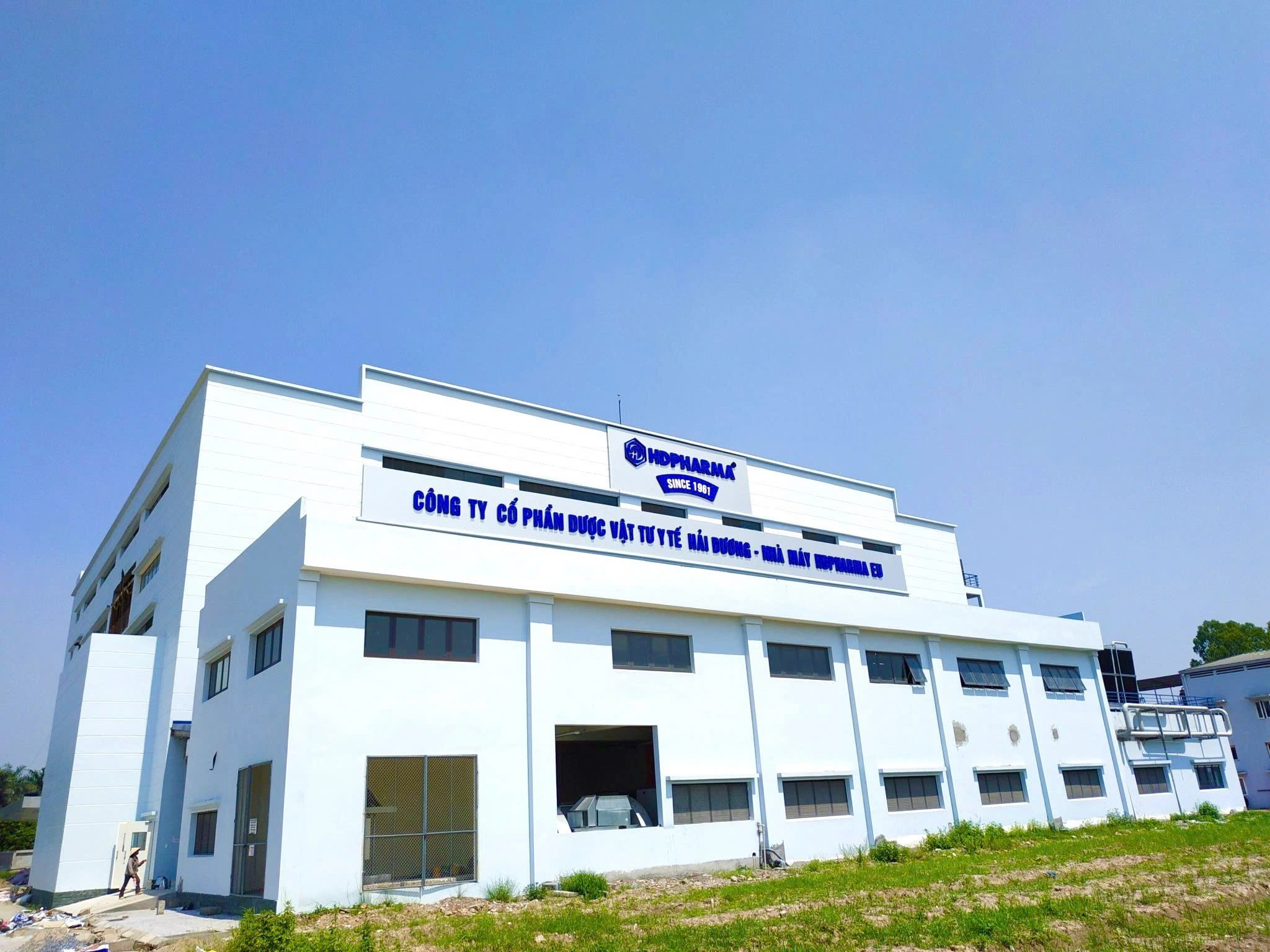 Liên tiếp bị cơ quan quản lý 'tuýt còi', Dược Vật tư y tế Hải Dương lại bị xử phạt