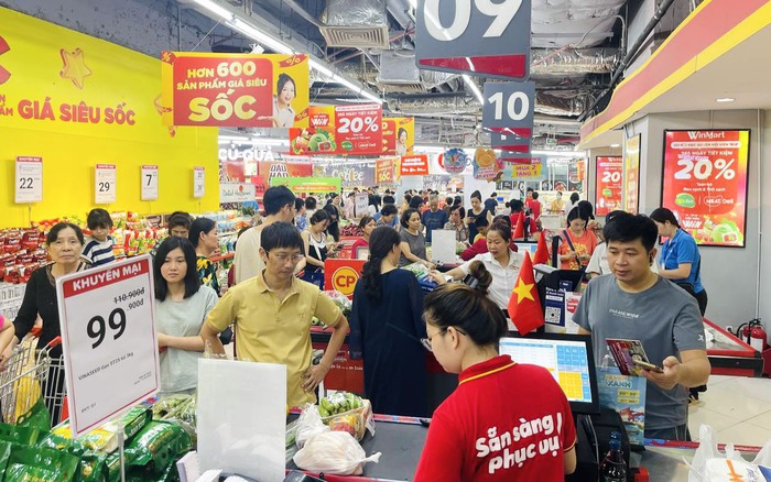 Lợi nhuận doanh nghiệp bán lẻ quý II được dự báo khởi sắc, điện máy và trang sức dẫn sóng