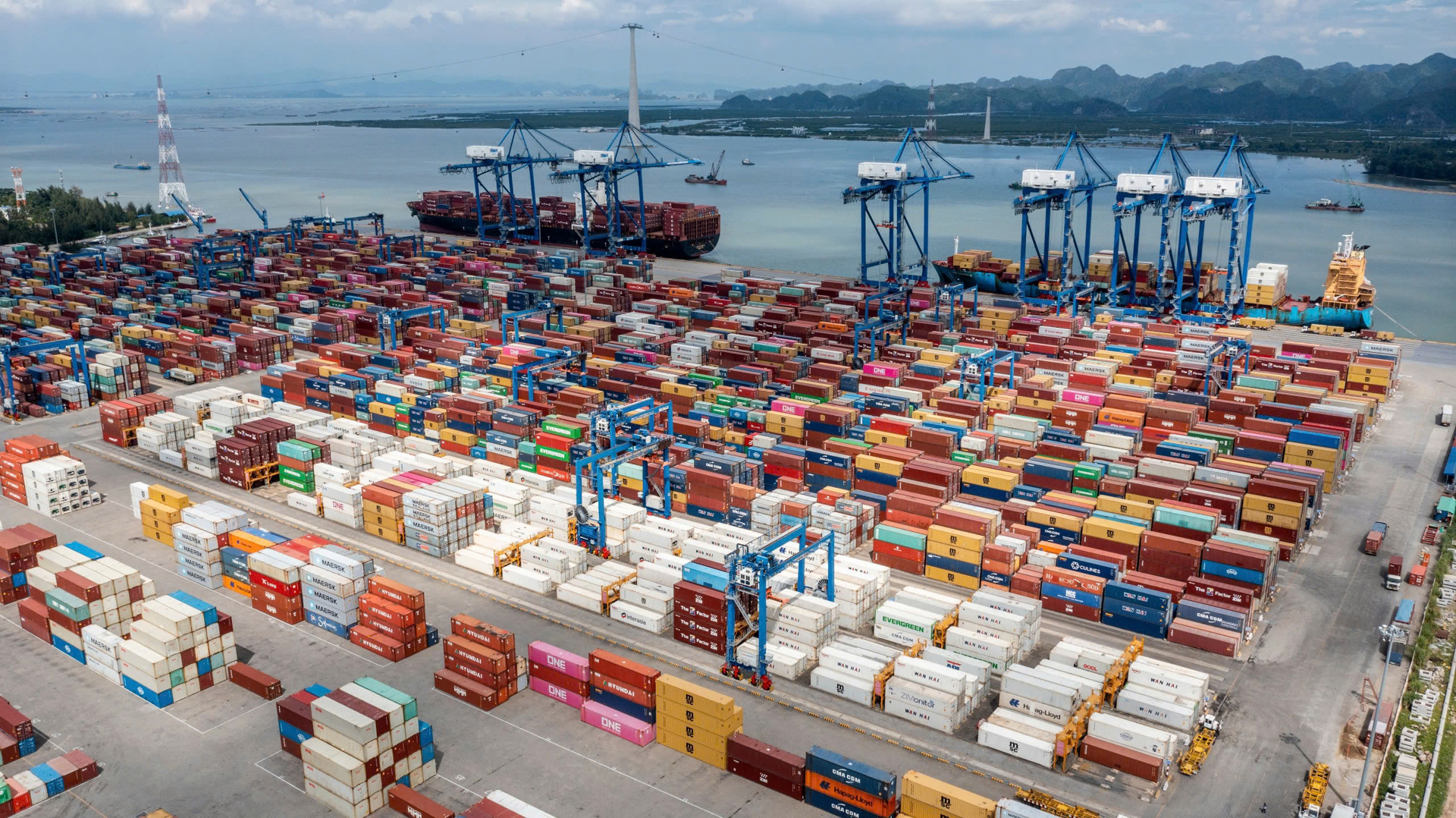 Đại gia logistics tăng tốc, miền Bắc vào cuộc đua "siêu kho"