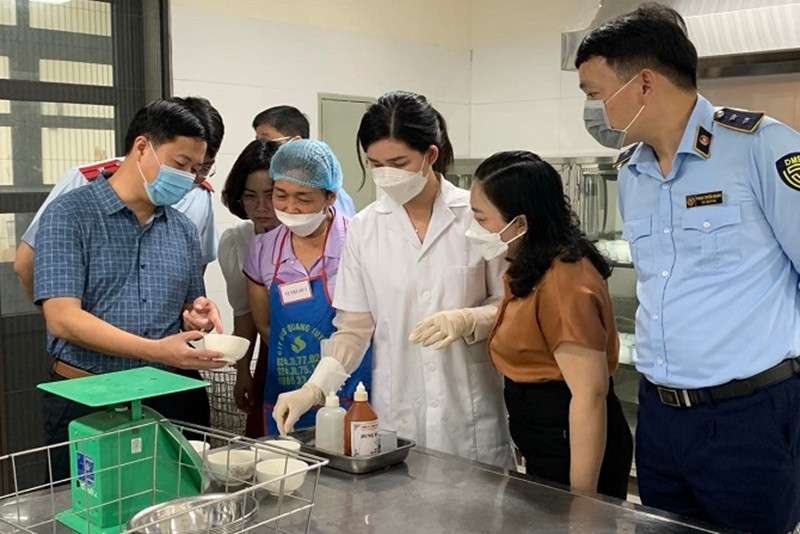 Sửa Luật An toàn thực phẩm: Thực phẩm được kiểm tra, giám sát trong suốt quá trình lưu thông