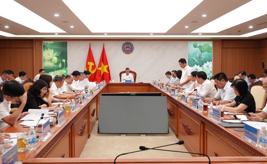 Bộ Tài chính phát động phong trào thi đua hướng tới tăng trưởng “2 con số”