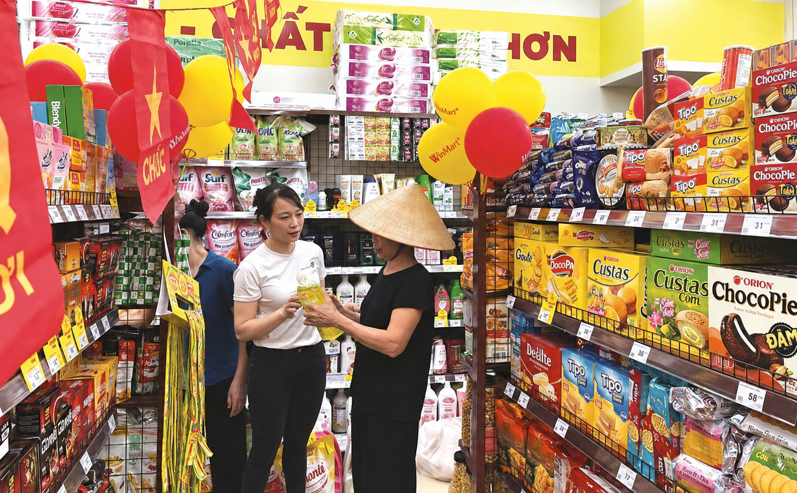 Chuỗi bán lẻ về làng, tạp hóa trước ngã rẽ sống còn
