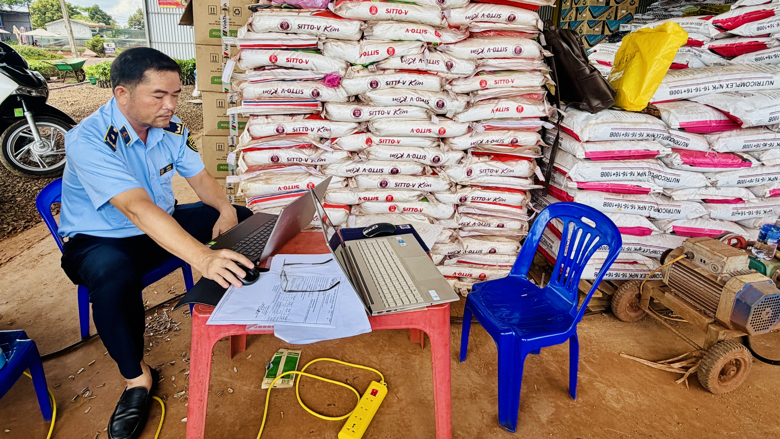 Vi phạm quy định về nhãn hàng hóa, một cơ sở kinh doanh phân bón bị phạt gần 40 triệu đồng
