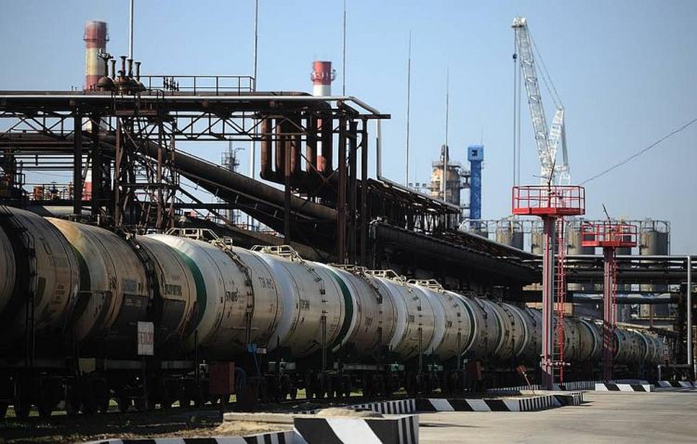 Giá xăng dầu hôm nay 19/8: Giá dầu thế giới lên cao nhất hơn 3 tuần