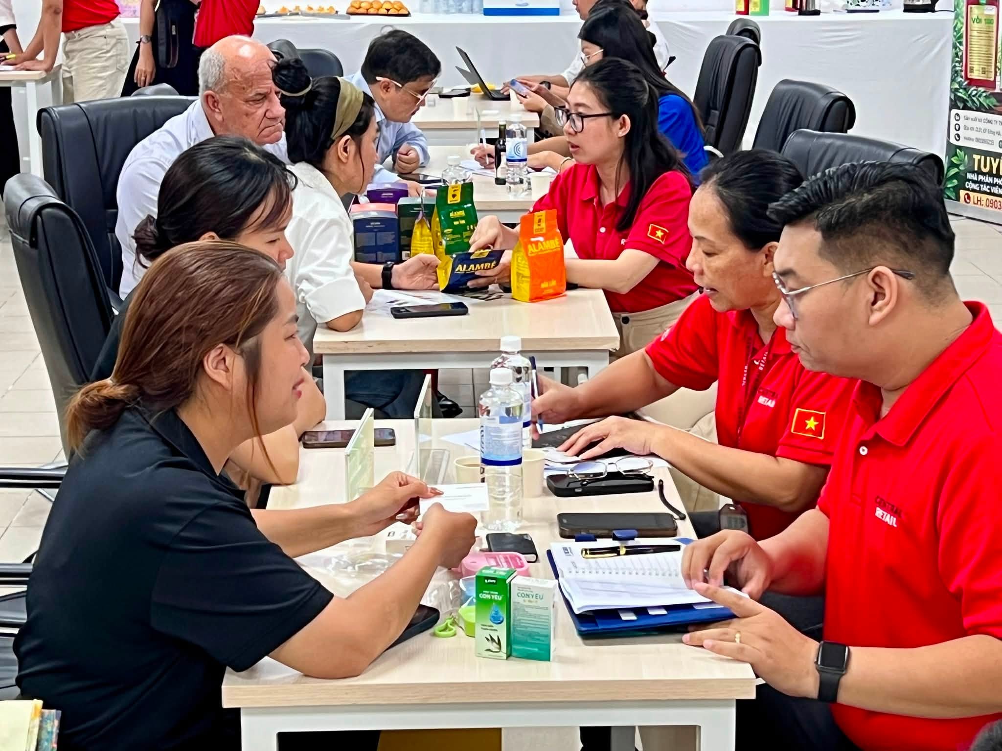 TP Hồ Chí Minh: Kết nối hệ thống phân phối hiện đại, mở rộng đầu ra cho sản phẩm Việt
