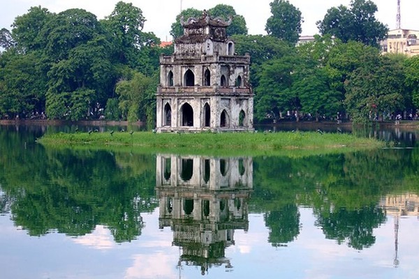 Qua sông Hồng mua nhà: Long Biên có thật sự rẻ hơn nội đô?