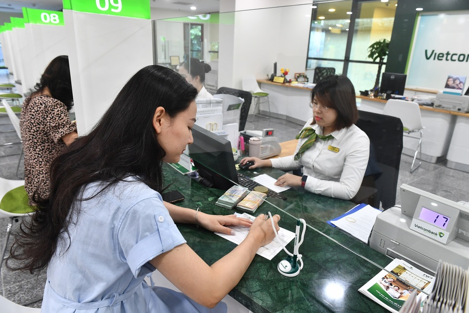 Lãi suất tăng chậm lại, người vay vẫn chịu sức ép từ mặt bằng mới