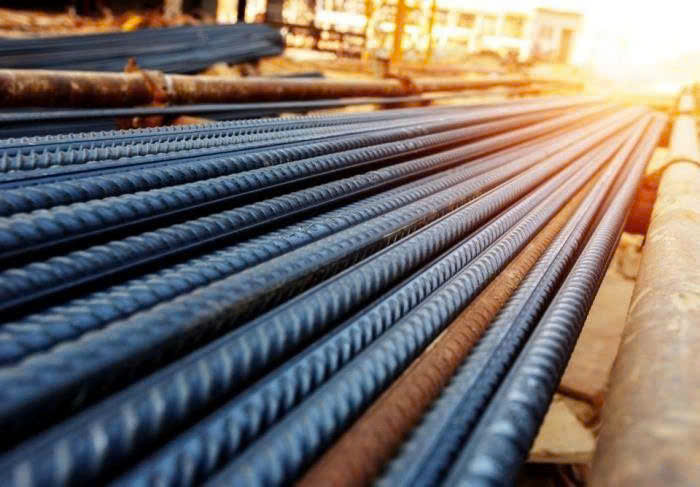 Giá thép Trung Quốc chạm đáy 4 tuần, quặng sắt tiếp tục chịu sức ép