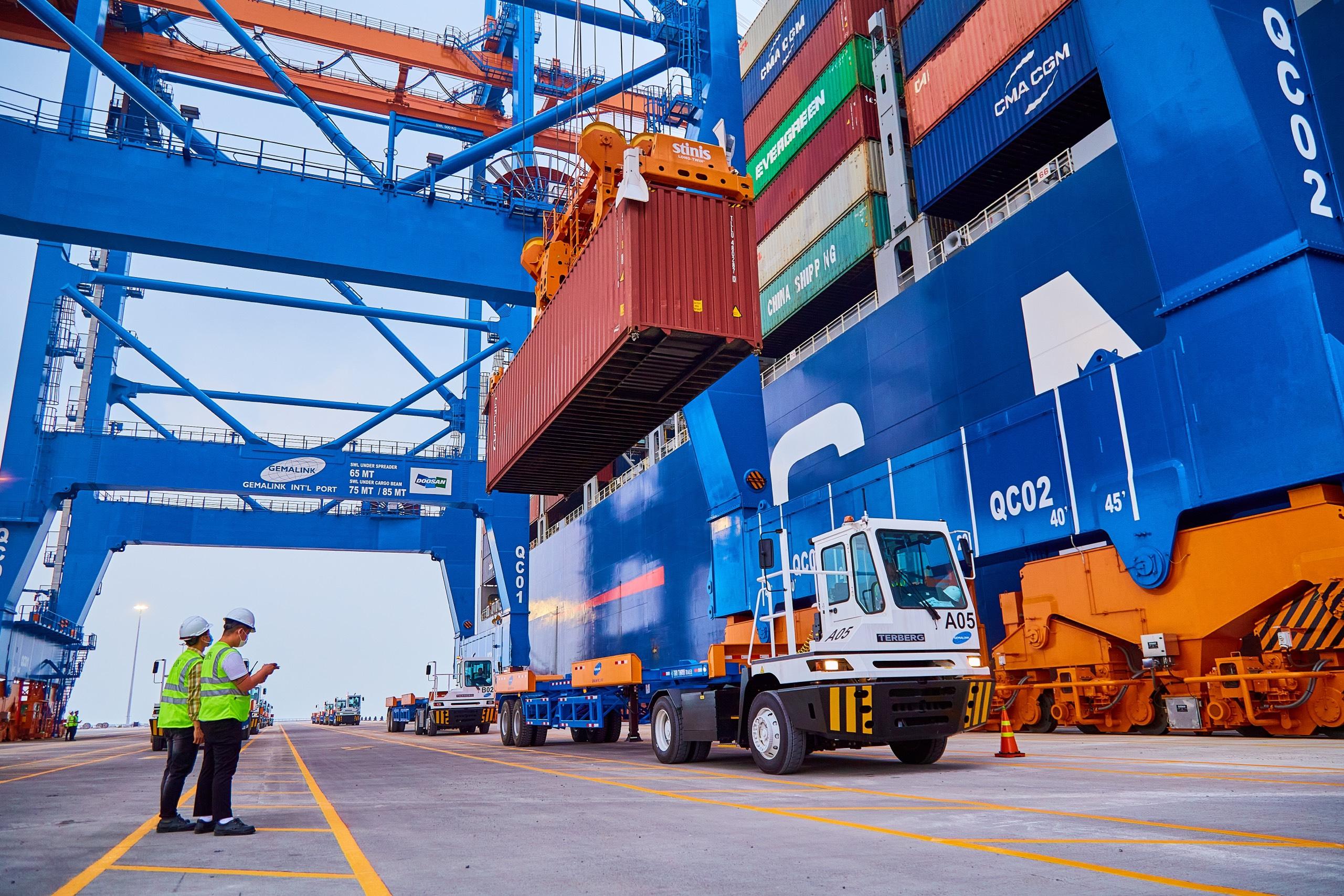 Gỡ vướng thuế xuất khẩu: Khơi thông dòng tiền, giảm chi phí cho doanh nghiệp