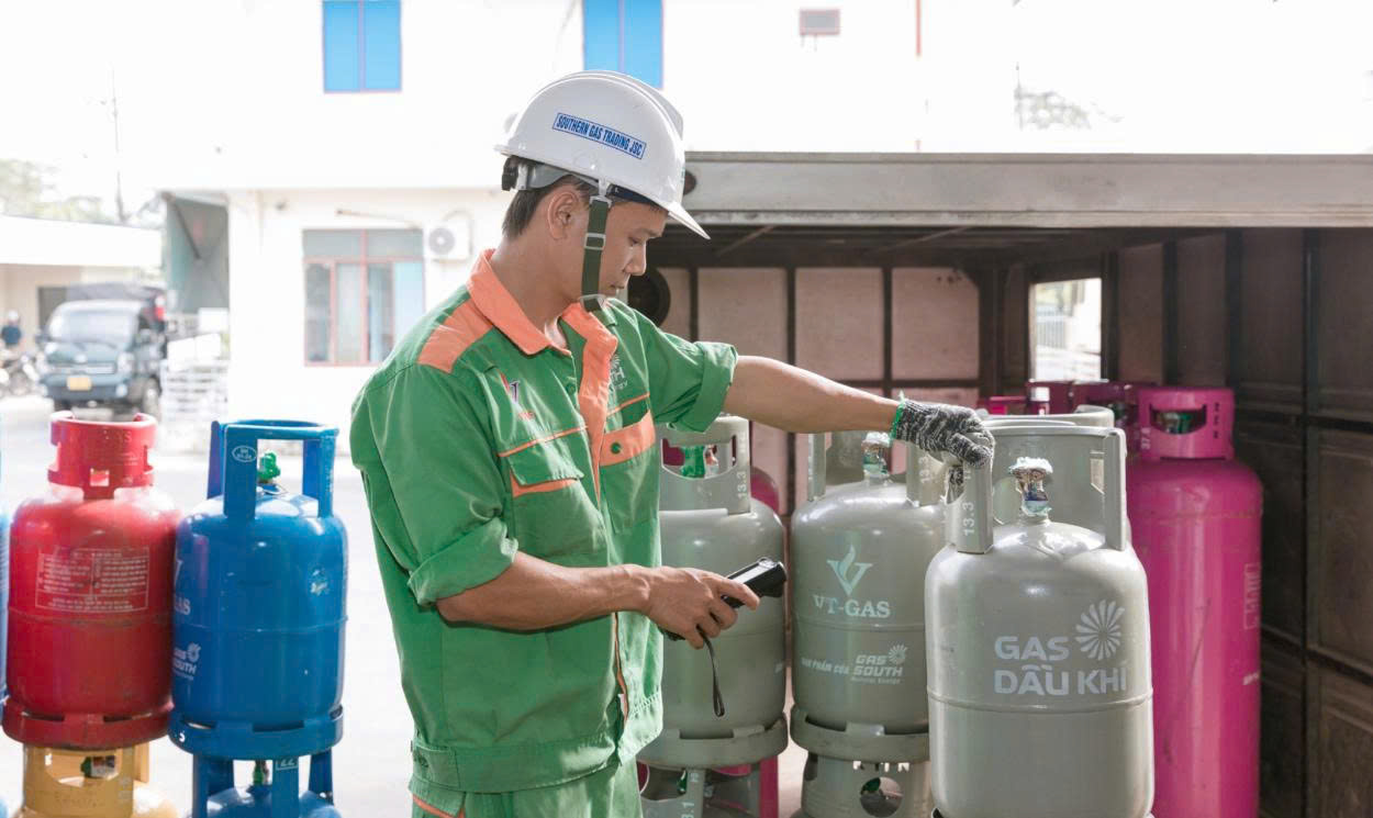 Giá gas hôm nay 18/10: Bình 12kg dao động từ 580.000-612.000 đồng