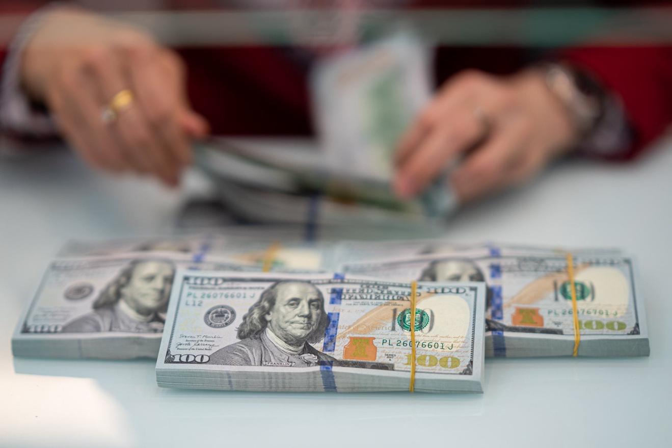 Tỷ giá ngoại tệ hôm nay 26/10: DXY ở mức 101,75, thị trường chờ tín hiệu từ Fed